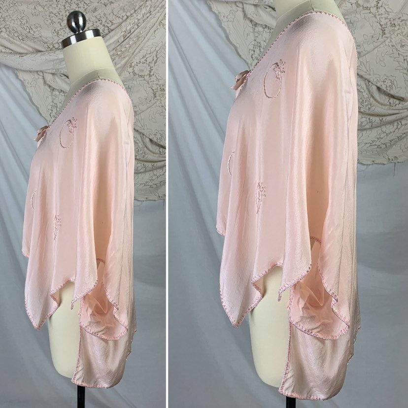 Vintage 1920's Bed Jacket | Size Free | Very Pale Pink Silk with Pomegranate Silk Thread Embroidery | Filene's Boston - Daggers & Dames
