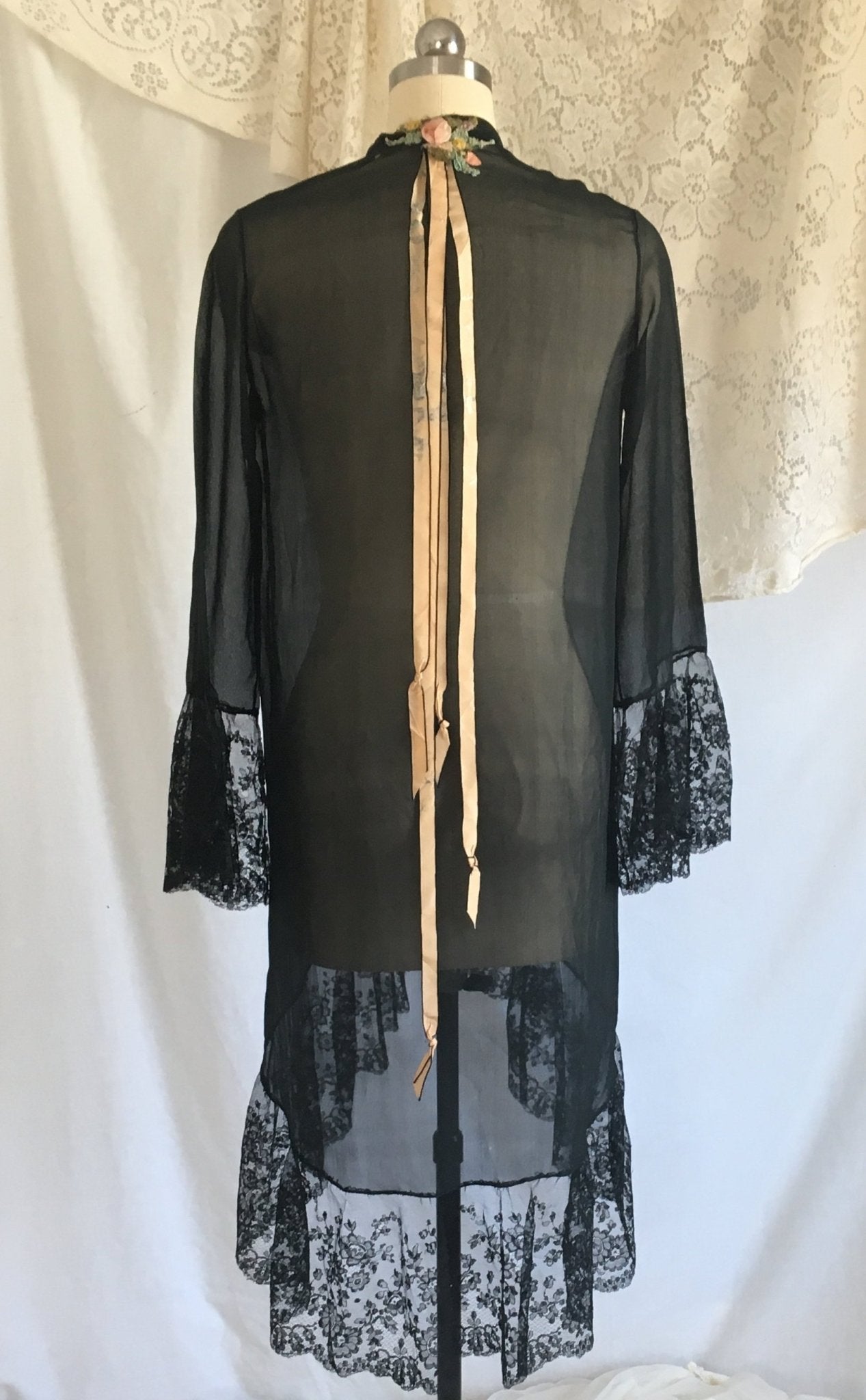 Vintage 1920's Peignoir Robe | Black Silk Chiffon & Chantilly Lace | OOAK | Size XSM - Daggers & Dames