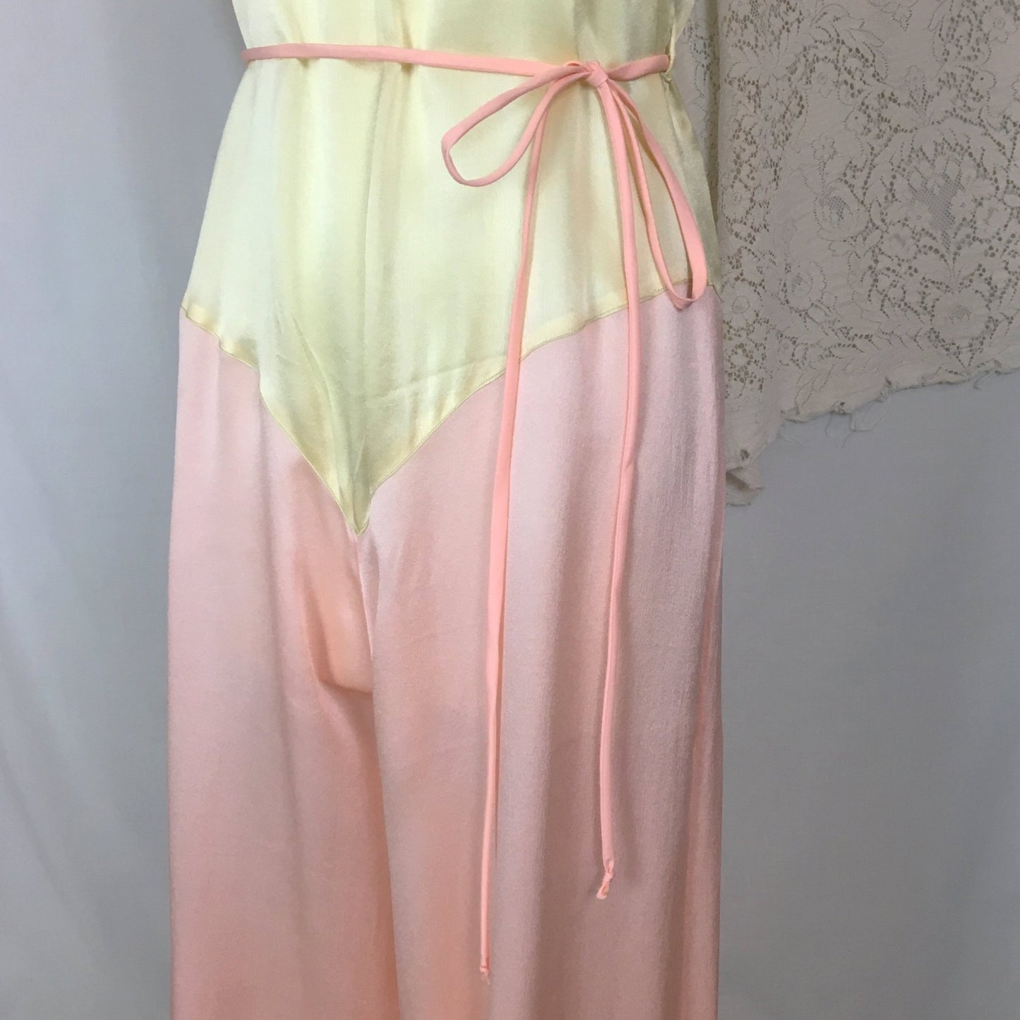 Vintage 1930's Beach Pajama Jumpsuit | Pale Yellow & Light Pink Silk | Size M - Daggers & Dames