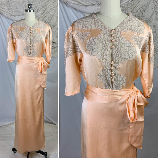 Vintage 1930's Dressing Gown Robe | Rich Peach Silk Charmeuse with Nude Alençon Lace | Size M | Famous Barr -Never Worn - Daggers & Dames