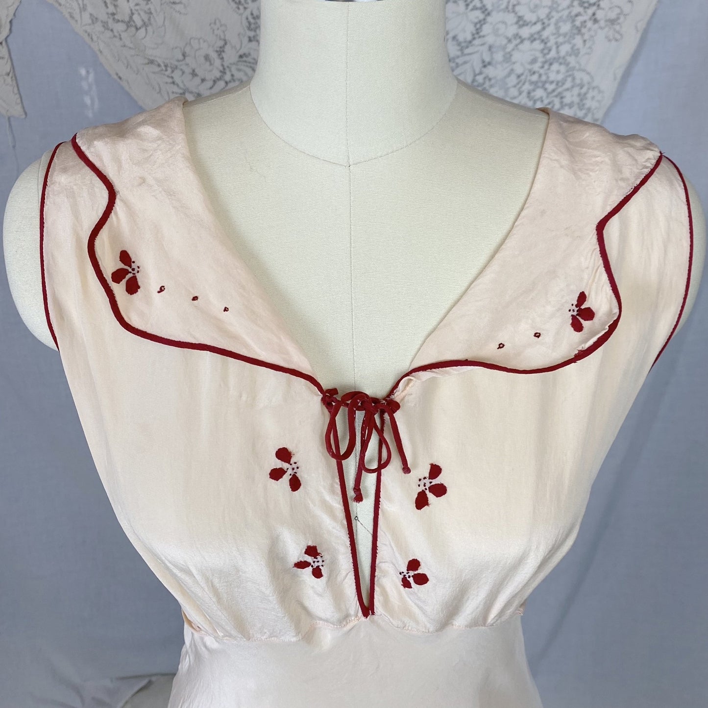 Vintage 1930's Nightgown | Buttercream Silk with Bold Red Embroidery | Size 34-36 Bust, S, M - Daggers & Dames