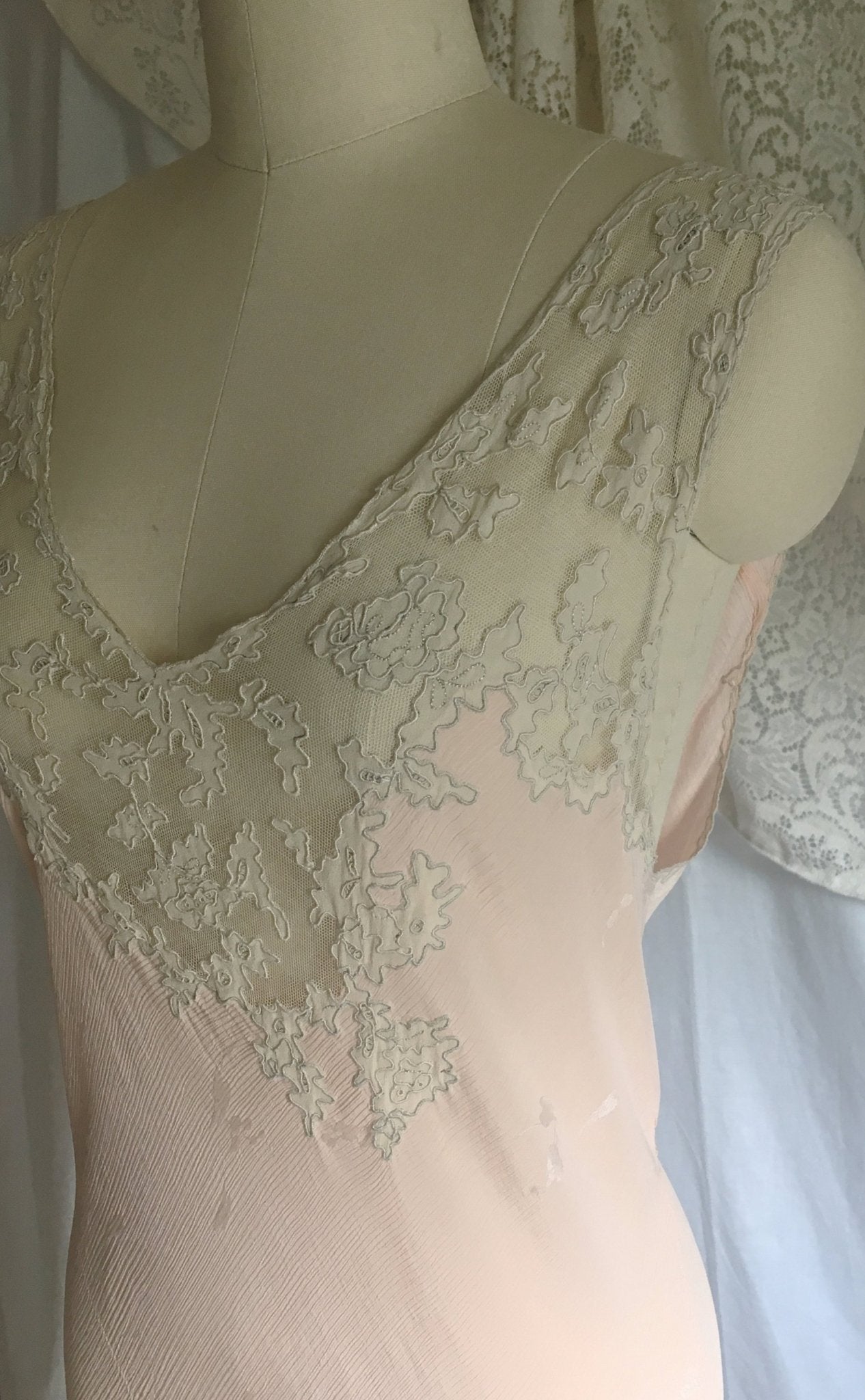 Vintage 1930's Nightgown | Powder Pink Silk Crepe Damask with Embroidered Tulle | Size Free - Daggers & Dames