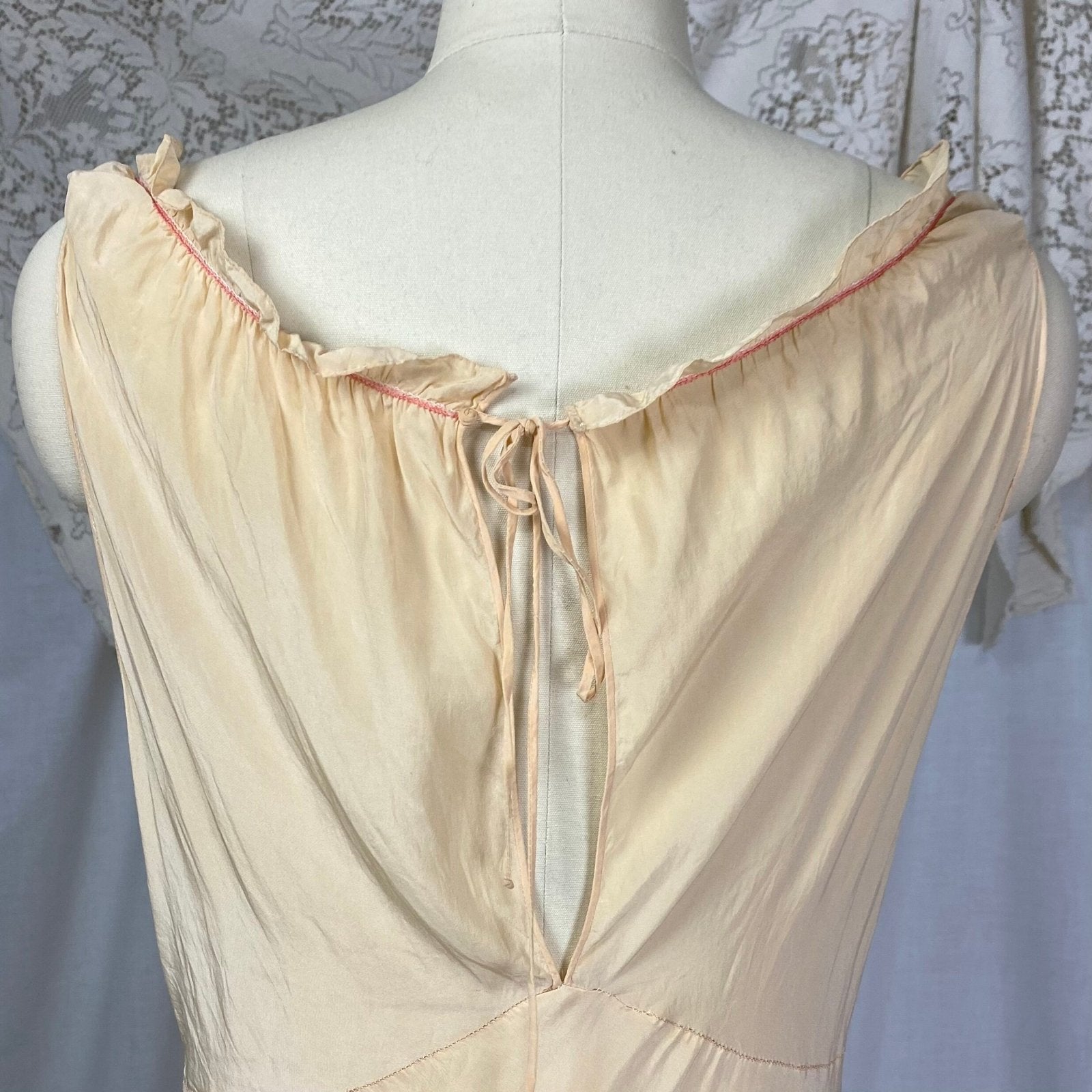 Vintage 1930's Nightgown | Rich Buttercream Silk with Blush Pink & Blue Embroidery | Size S, M - Daggers & Dames