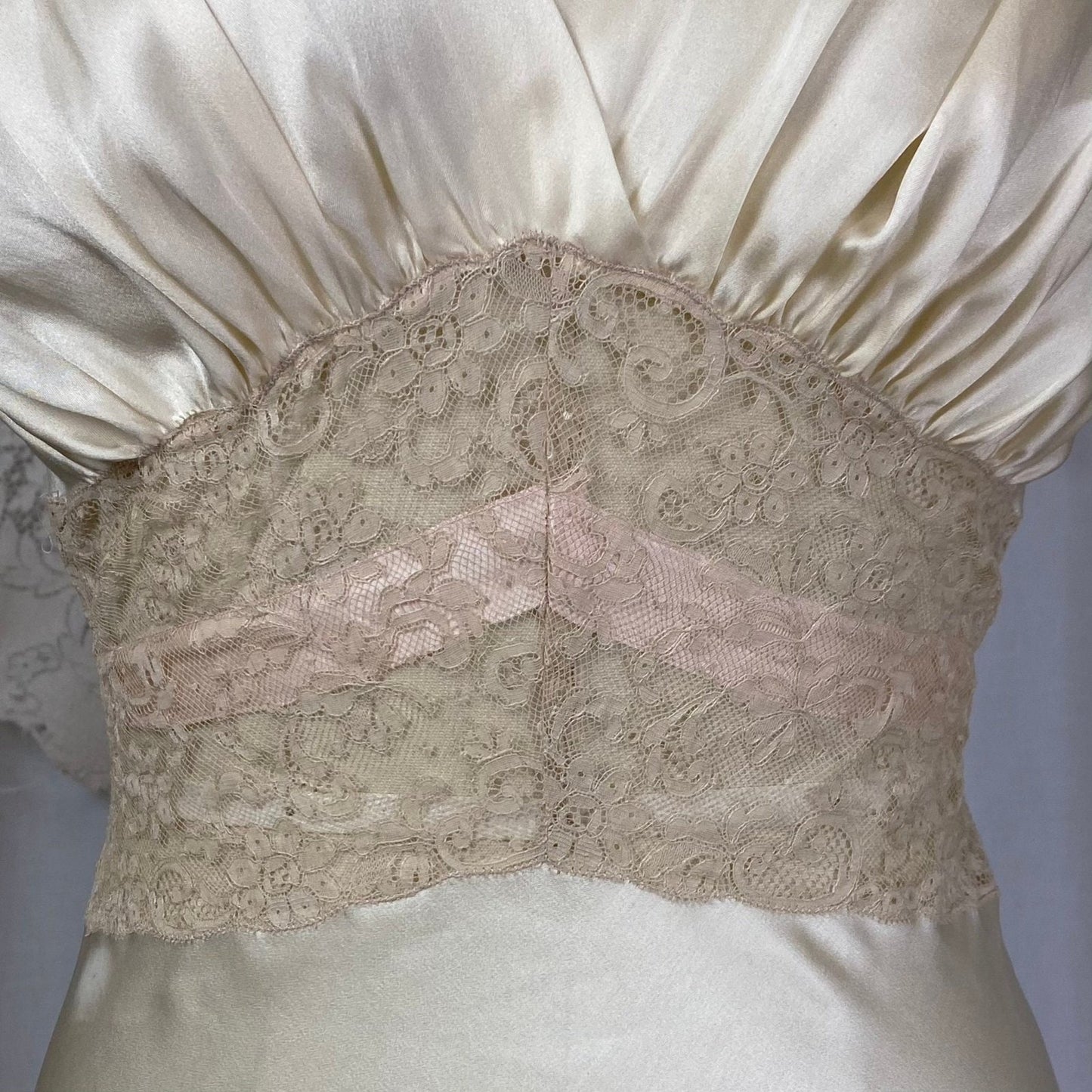 Vintage 1930's Nightgown | Warm Ivory Silk with Nude Floral Lace & Ballet Pink Ribbon | Size XS | Fischer Lingerie -Never Worn - Daggers & Dames