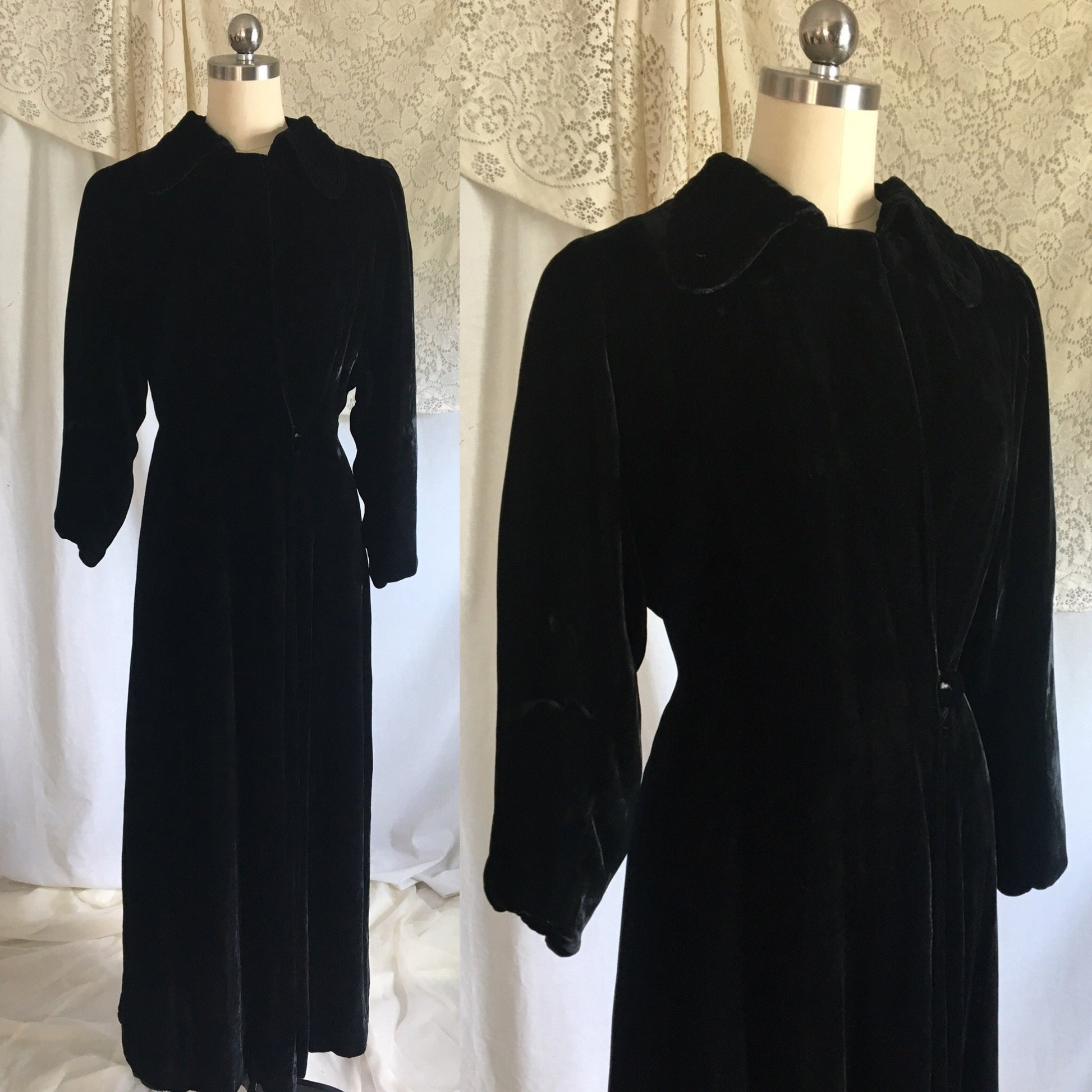 Vintage 1930's Robe | Black Silk Velvet with Champagne Rayon Satin Lining | Size M, LG - Daggers & Dames