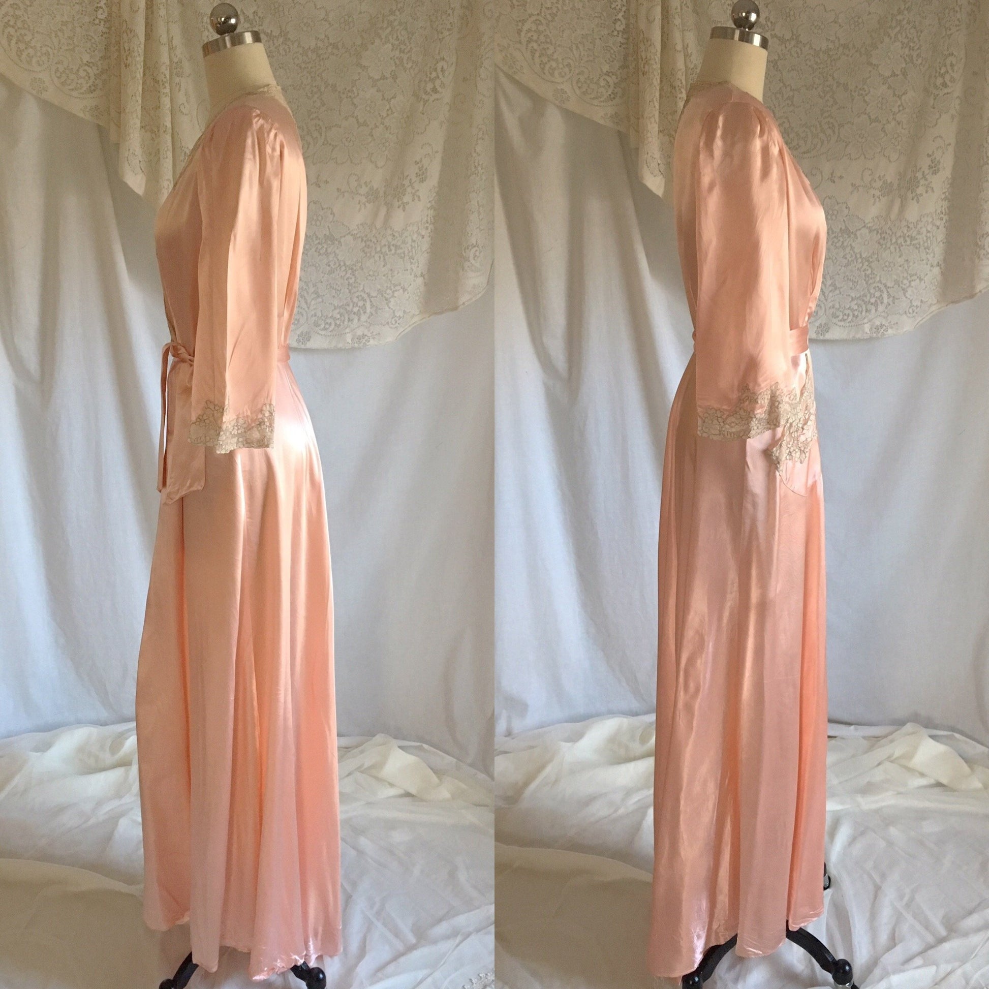 Vintage 1930's Robe | Rose Gold Pink Rayon Satin with Embroidered Lace Tulle & Train | Size S, Med - Daggers & Dames