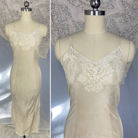 Vintage 1930's Slip | Ivory Silk Crepe Gartiere with Lace | Size XS | Bryn Mawr - Daggers & Dames