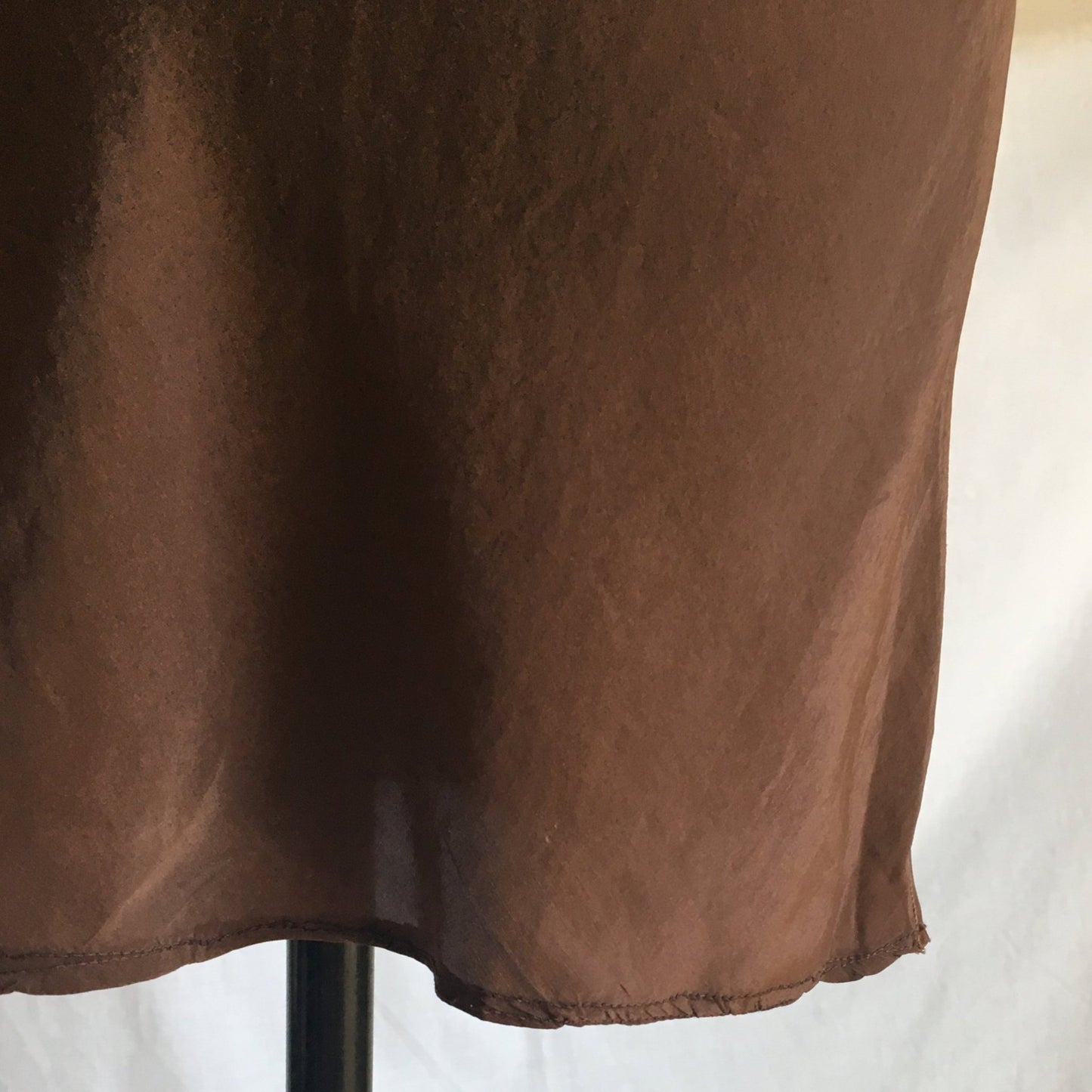 Vintage 1930's Slip | Mocha Brown Silk Crepe de Chine with Bias Cut | Barbizon | Size XS, Petite - Daggers & Dames