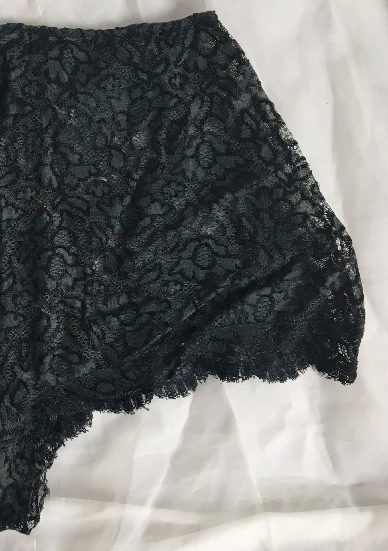 Vintage 1930's Tap Pants | Sheer Black & Gray Chantilly Lace with Shell Button | Size S - Daggers & Dames