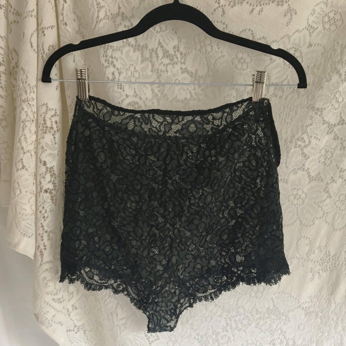Vintage 1930's Tap Pants | Sheer Black & Gray Chantilly Lace with Shell Button | Size S - Daggers & Dames