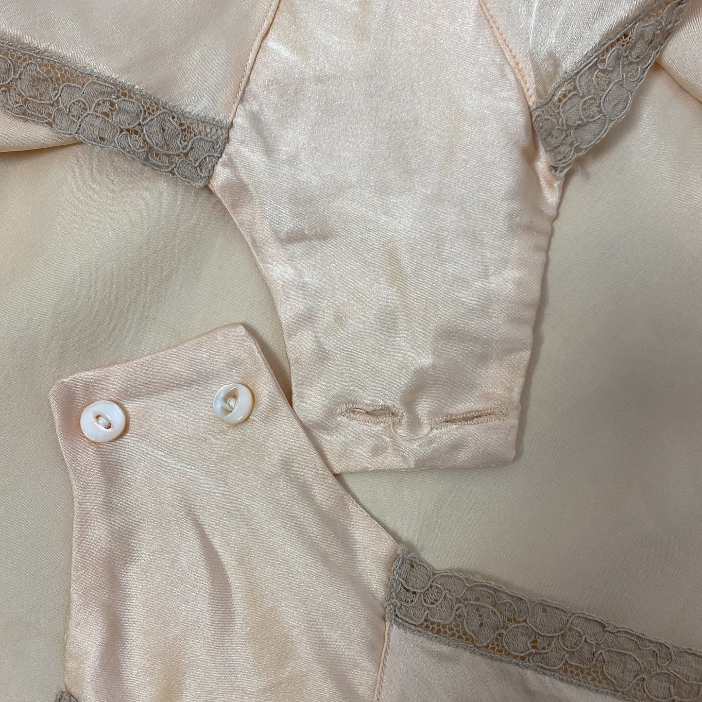 Vintage 1930's Teddy Chemise | Light Peach Silk Charmeuse with Nude Lace | Size 35 Bust, S | Rare NRA Label - Daggers & Dames
