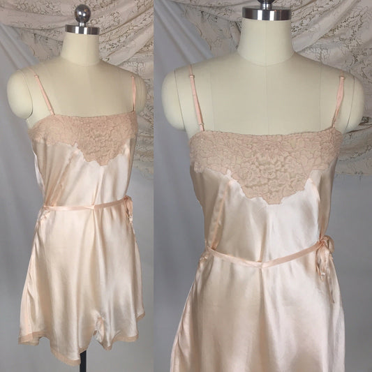 Vintage 1930's Teddy Chemise | Light Peach Silk with Alençon Lace & Ribbon Tie | Dunning Pure Silk | Size LG - Daggers & Dames