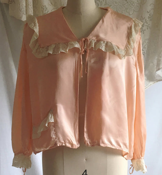 Vintage 1940's Bed Jacket | Rosy Peach Rayon Satin with Lace | Pandora | Size S, M - Daggers & Dames