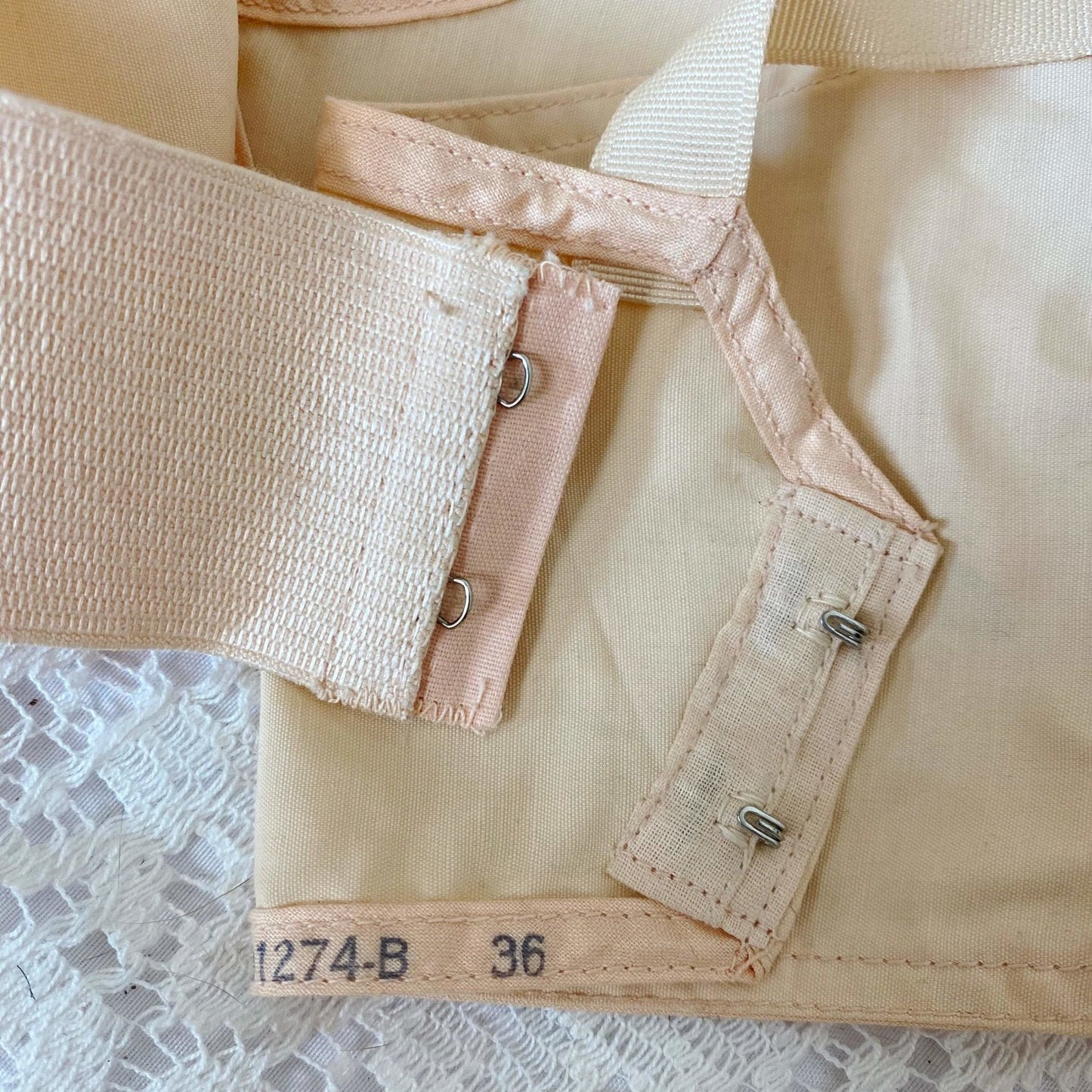 Vintage 1940's Bra | Peach Cotton & Rayon with Darted Cups | Size 36 B, 34 C | Kabo - Daggers & Dames