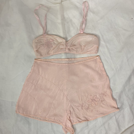 Vintage 1940's Bralette & Tap Pant Lingerie Set | Palest Pink Silk Crepe with Satin Appliques | Size XS, 32 B - Daggers & Dames