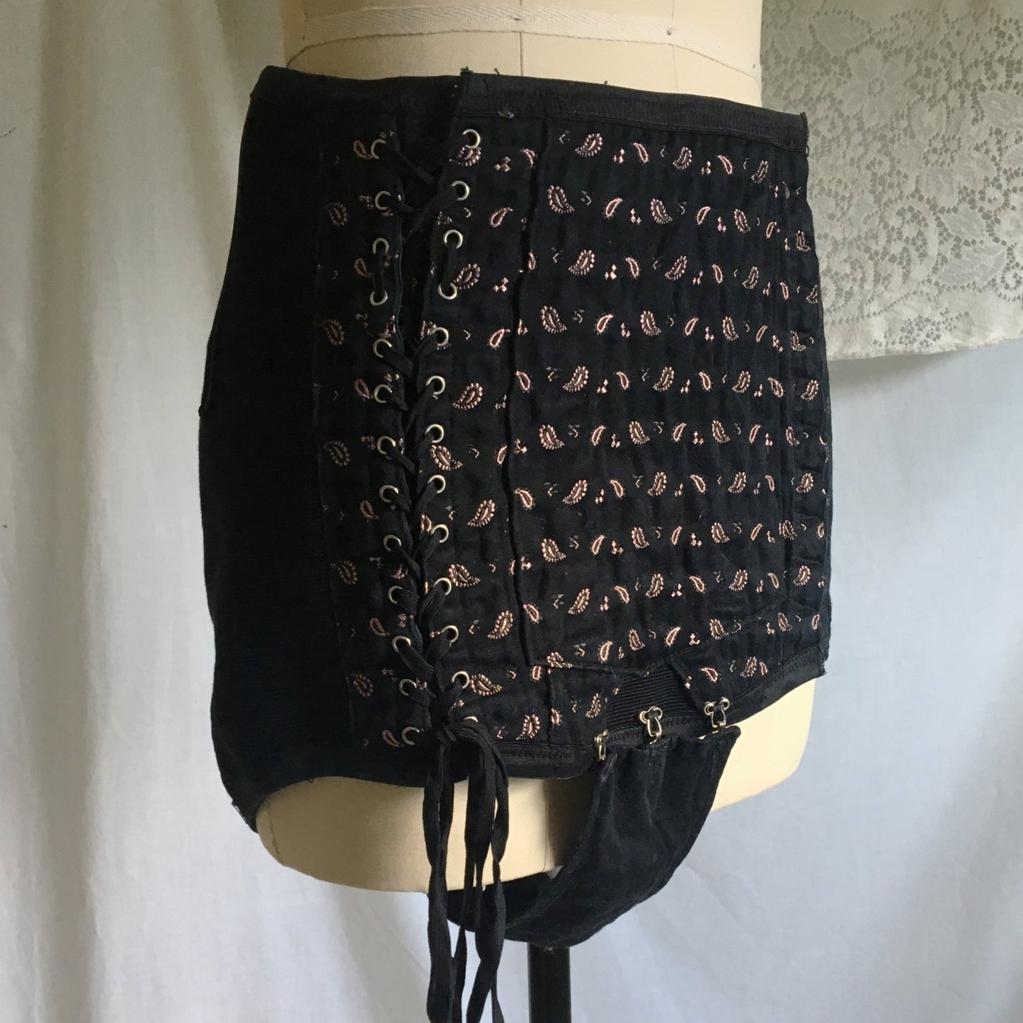 Vintage 1940's Corset Panties | Black Cotton with Pink Satin Damask & Velvet Lining | Size LG, XL | Made in France - Daggers & Dames