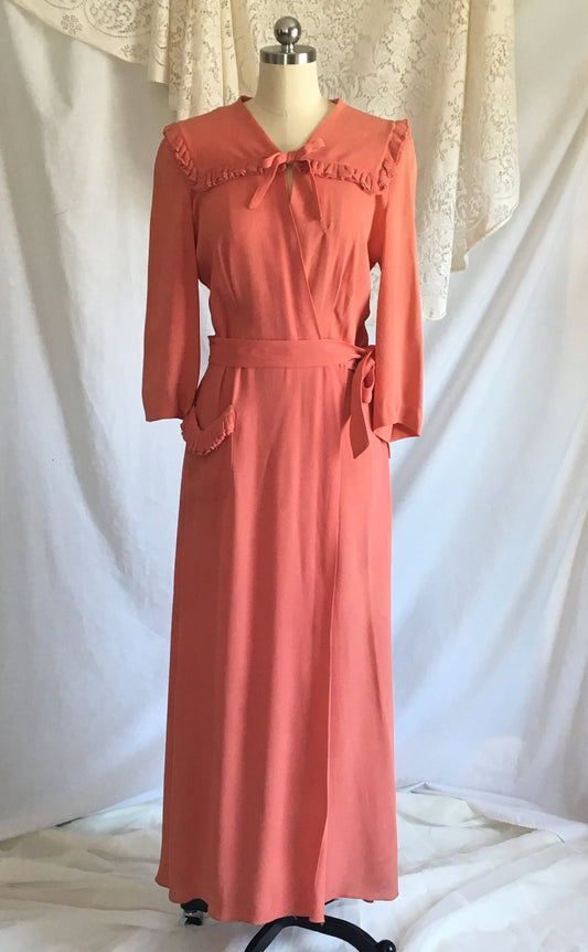 Vintage 1940's Dressing Gown | Coral Pinkish Orange Crepe with Pleated Ruffle Yoke | Ruched Waist Robe | Raymond of New York | Size S - Daggers & Dames