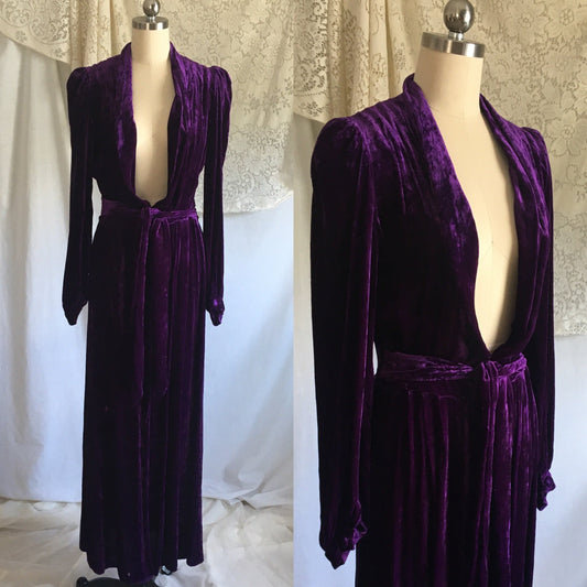 Vintage 1940's Dressing Gown Robe | Royal Purple Silk Velvet with Bishop Sleeves | Size S - Daggers & Dames