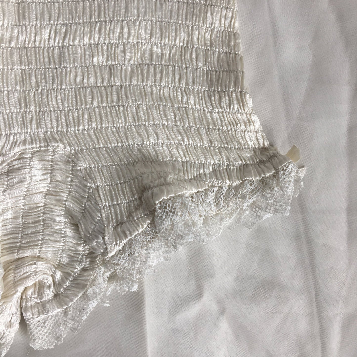 Vintage 1940's Girdle Panties | Ruched White Rayon Satin with Cotton Lace & Bows | Mabs Bitsies | Size XXS, XS - Daggers & Dames