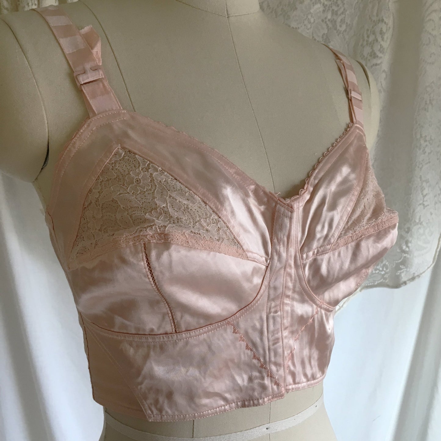 Vintage 1940's Longline Bra | Bubblegum Pink Satin & Lace with Bullet Cups | Bellavita | Size 38 B, 36 C - Daggers & Dames