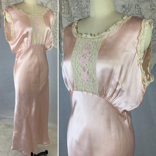 Vintage 1940's Night Gown | Pale Pink Rayon Satin with Floral Appliques & Ruffled Ivory Lace | Size LG, XL - Daggers & Dames