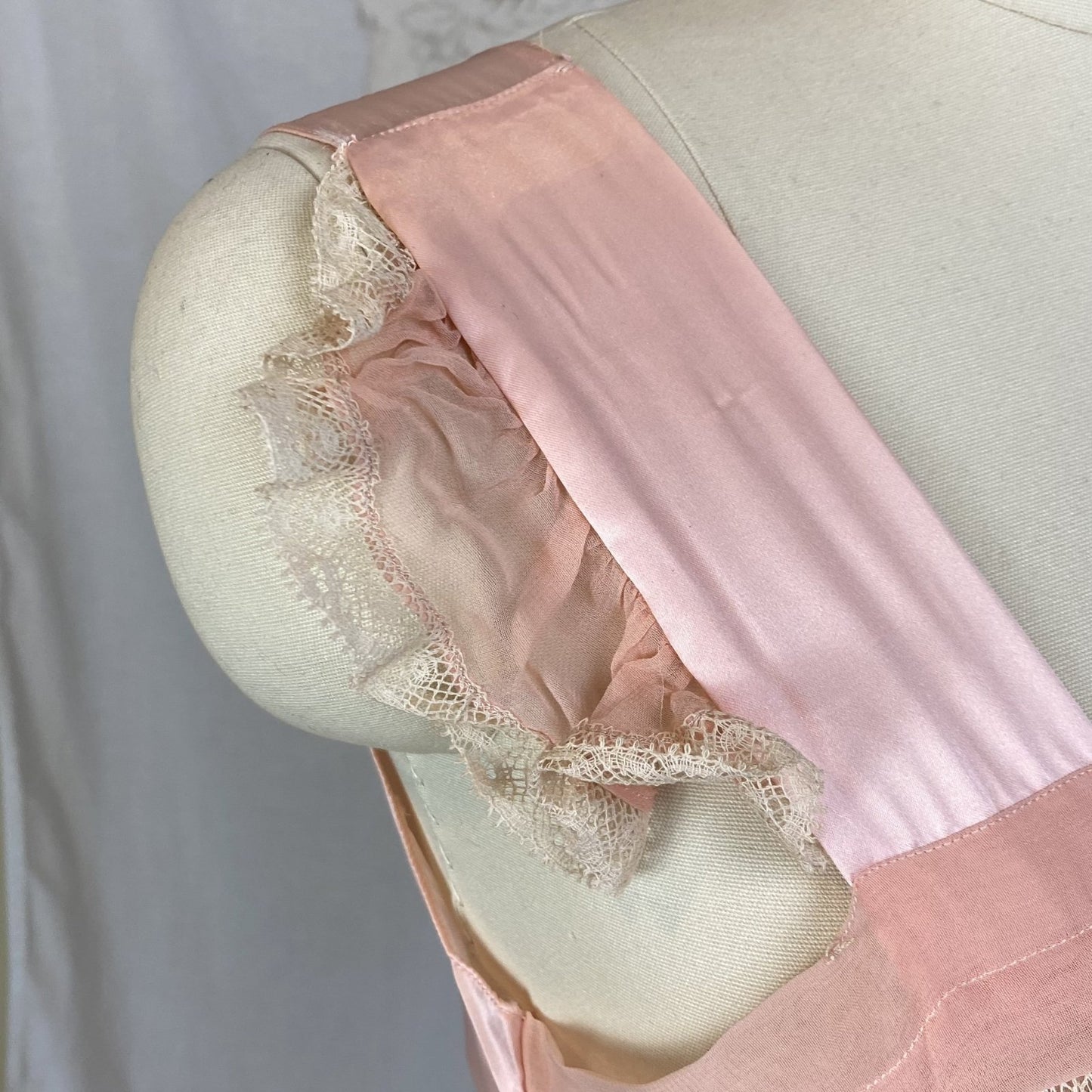 Vintage 1940's Nightgown | Baby Pink Rayon Satin with Ruffled Lace & Silk Chiffon | Size XS - Daggers & Dames
