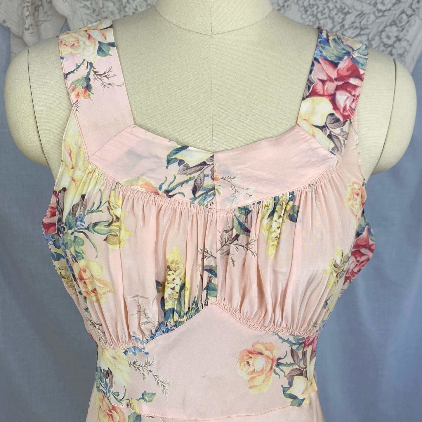Vintage 1940's Nightgown | Baby Pink with Bold Floral Print | Size 34-36 Bust, S, M | Radcliffe -Never Worn - Daggers & Dames