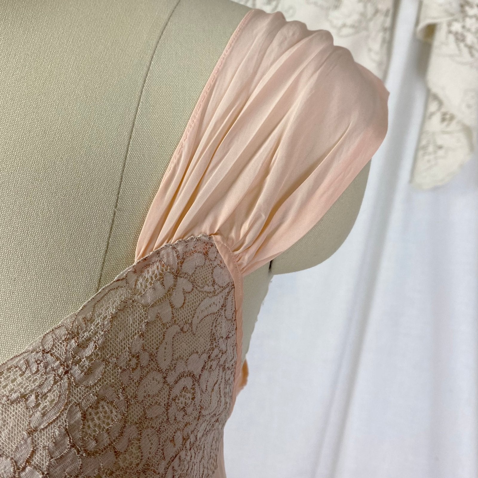 Vintage 1940’s Nightgown | Pale Pink Rayon with Lace | Size S, M | Laura Lane - Daggers & Dames