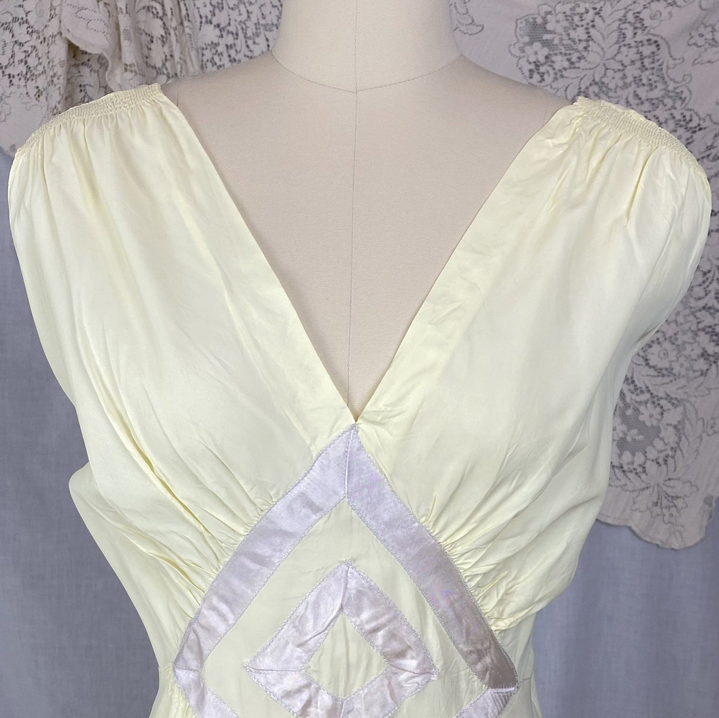 Vintage 1940's Nightgown | Pale Primrose Yellow Rayon with White Satin Ribbon Appliqué | Size LG, XL | Gracette - Daggers & Dames
