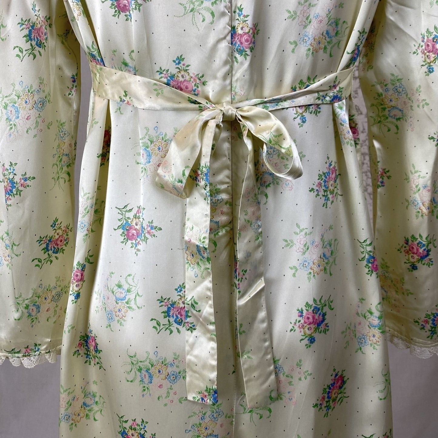 Vintage 1940's Nightgown | Pale Yellow Rayon Satin with Floral Print & Lace | Size XS - Daggers & Dames