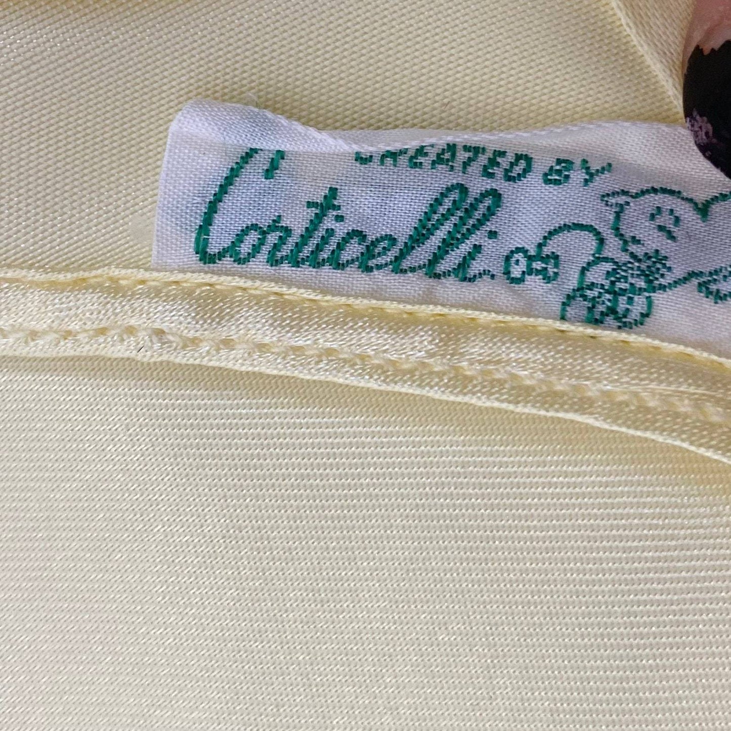 Vintage 1940's Nightgown | Pastel Yellow Acetate Satin with White Floral Lace | Size XS, S | Corticelli Lingerie - Daggers & Dames