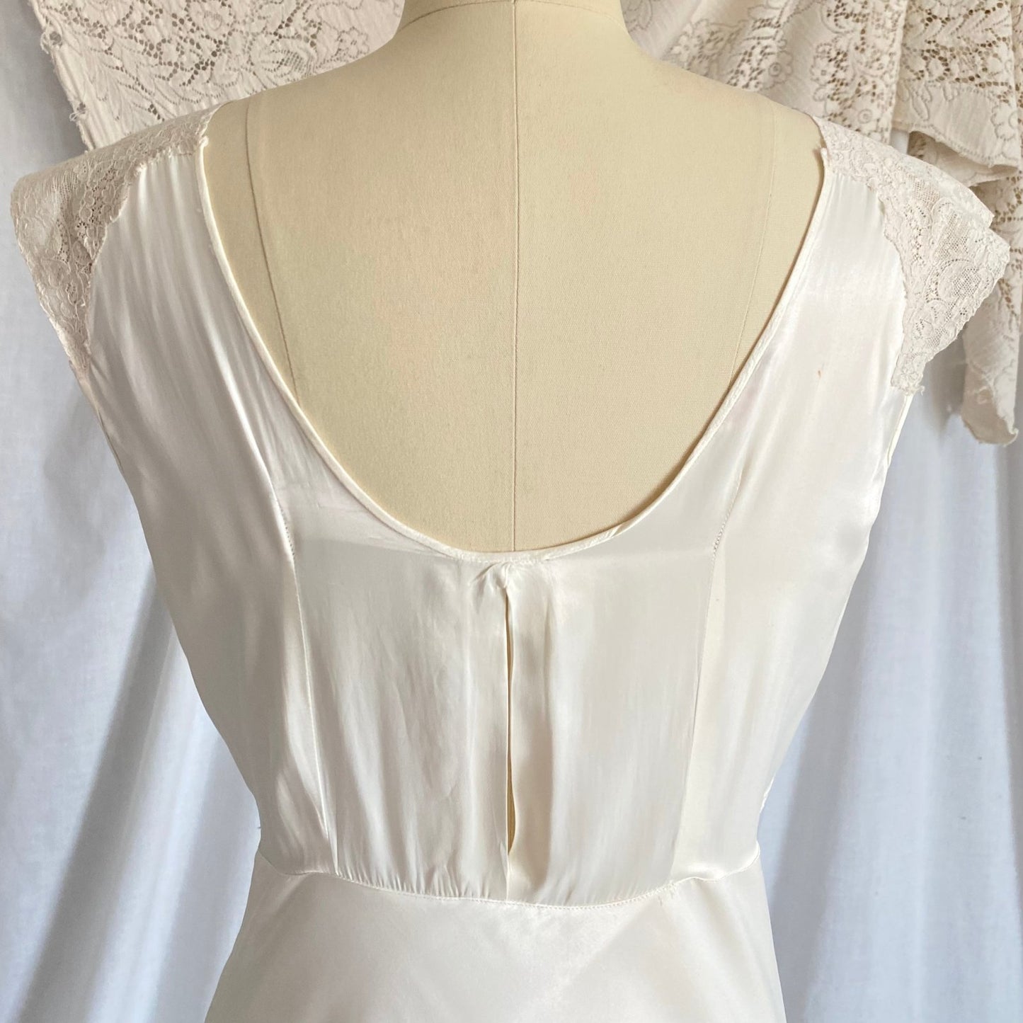 Vintage 1940's Nightgown | Pearly White Rayon Satin with Ivory Floral Cotton Lace & Center Slit | Size S, M | Sleepy Suzy - Daggers & Dames