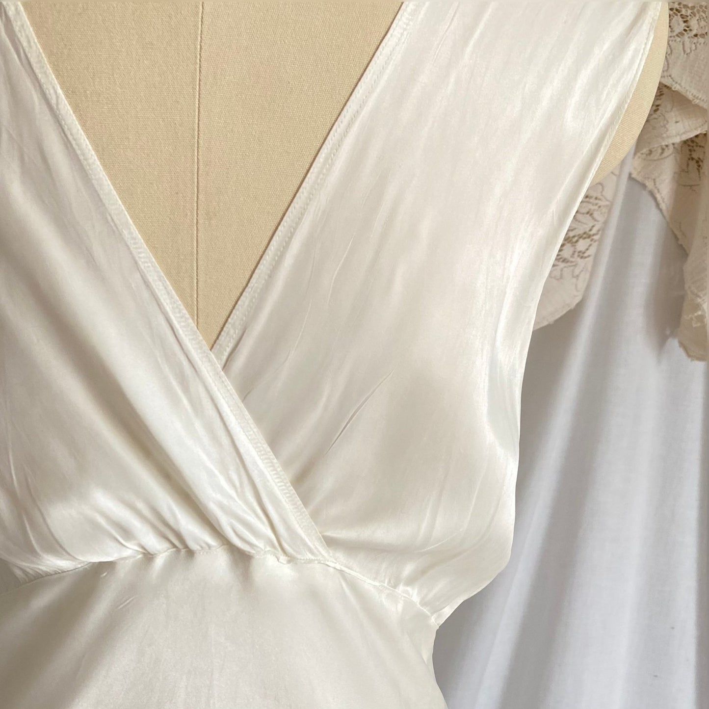 Vintage 1940's Nightgown | Pearly White Rayon Satin with Ruffled Cotton Floral Lace | Size S, M - Daggers & Dames