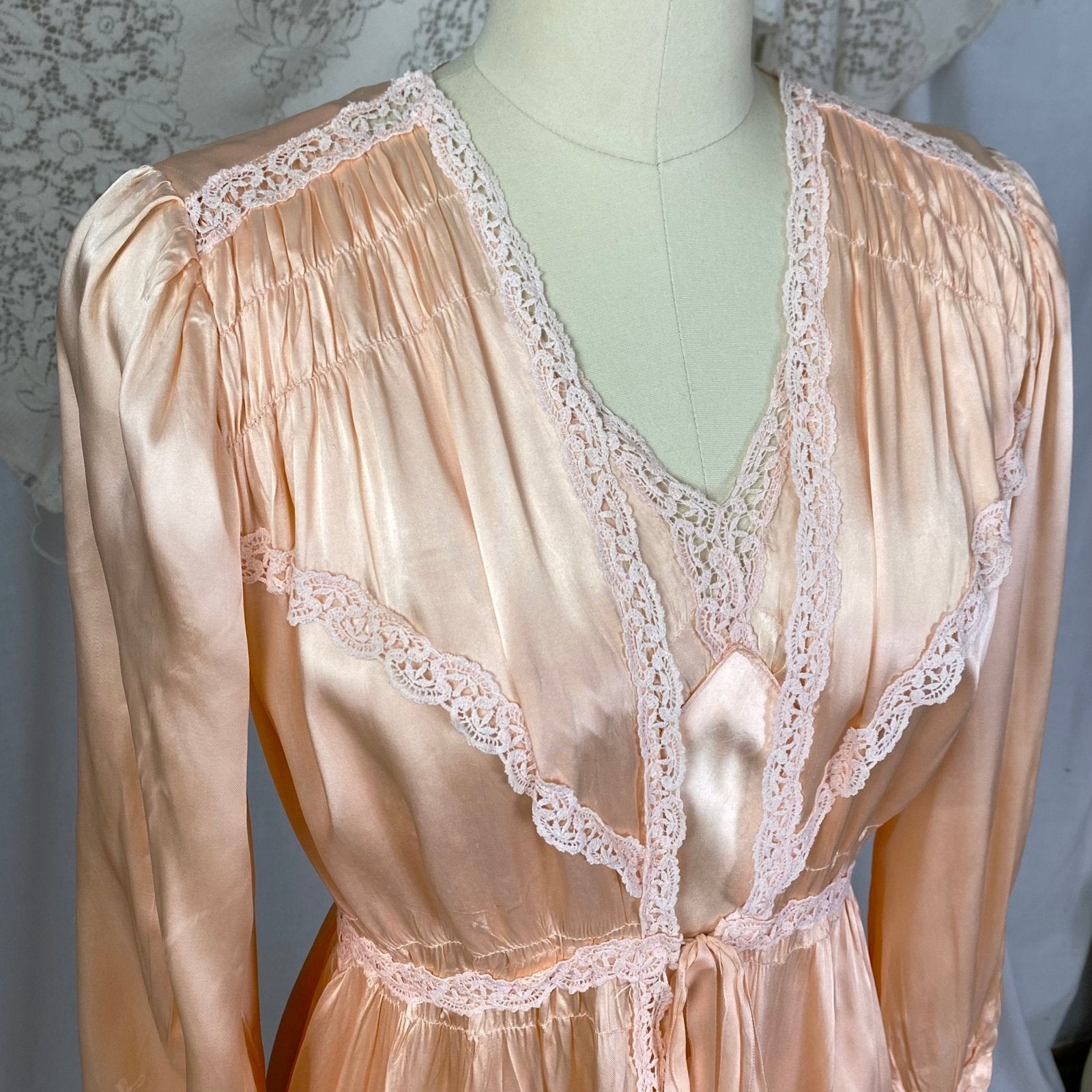 Vintage 1940's Nightgown & Peignoir Robe Set | Peach Rayon Satin with Pale Pink Cotton Lace | Size S, M - Daggers & Dames