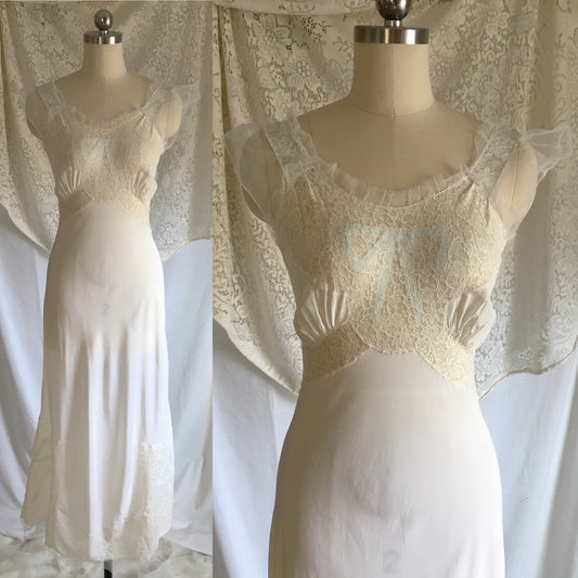 Vintage 1940's Nightgown | Silky White Rayon with Blue Ribbon Bows & Lace | Godfried Lingerie | Size XXS, XS Petite - Daggers & Dames