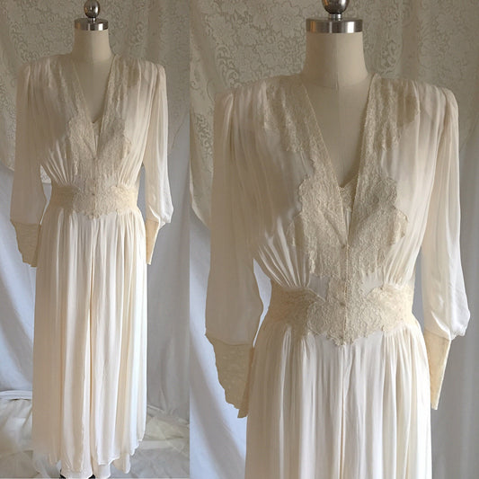 Vintage 1940's Peignoir Set | Ivory Rayon Satin & Chiffon with Lace | Lady Duff | Size S - Daggers & Dames
