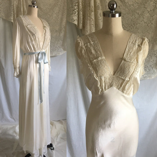 Vintage 1940's Peignoir Set | Ivory Rayon Satin with Ruffled Alençon Lace & Light Blue Ribbon | Neiman Marcus | Size M, LG - Daggers & Dames