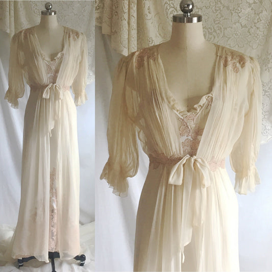 Vintage 1940's Peignoir Set | Ivory Silk Charmeuse & Chiffon with Blush Pink Lace | Juel Park Couture | Size XS, S - Daggers & Dames