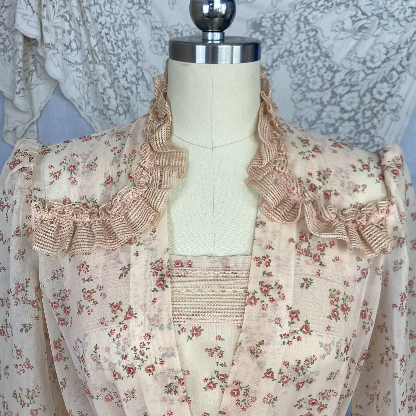 Vintage 1940's Peignoir Set | Sheer Peach Rayon Chiffon with Red Floral Print | Size 34-36 Bust, S, M | Flobert -Never Worn - Daggers & Dames