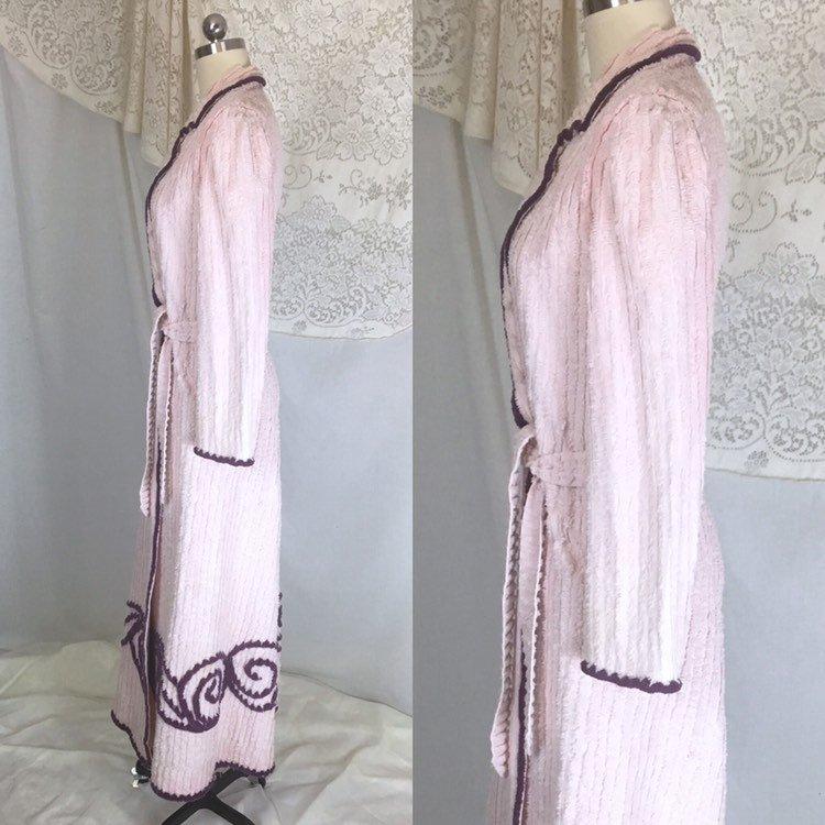 Vintage 1940's Robe | Lilac & Deep Royal Purple Chenille | Size XS, S - Daggers & Dames