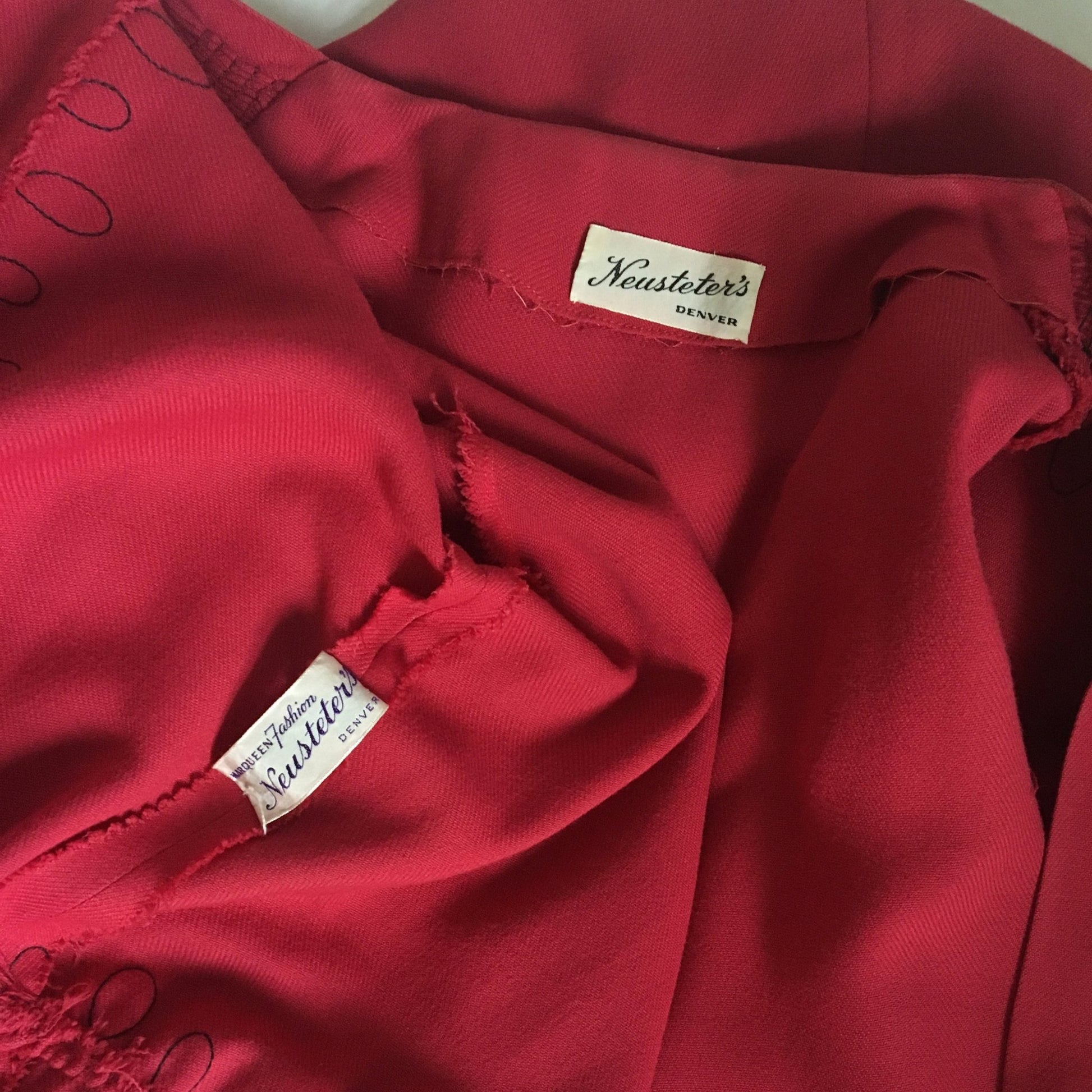 Vintage 1940's Robe | Rich Red Wool Flannel with Black Swirl Ribbon Embroidery | Neusteter's Denver | Size S, M, LG - Daggers & Dames