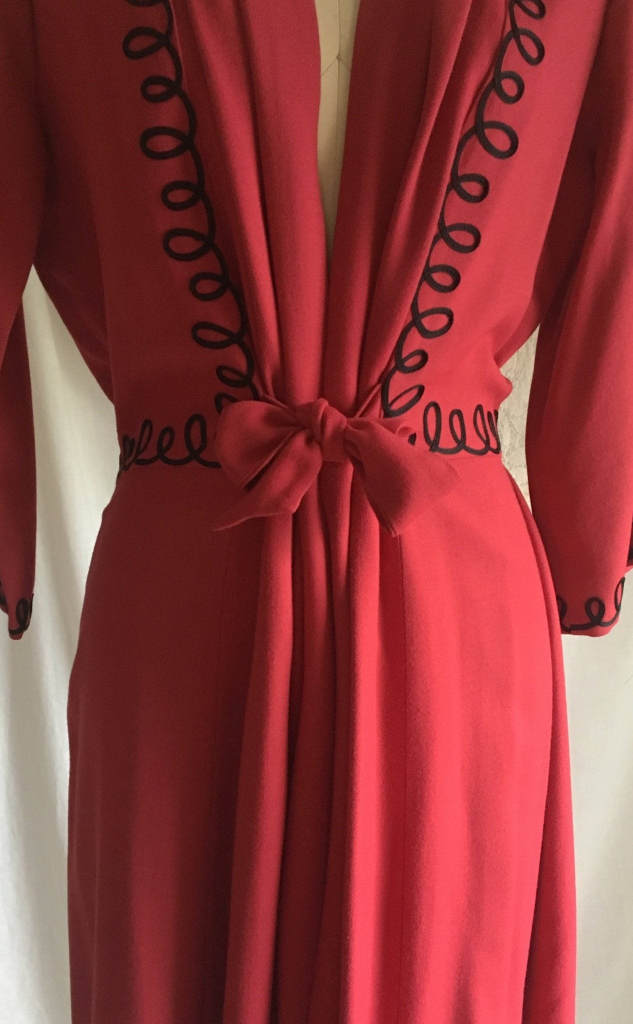 Vintage 1940's Robe | Rich Red Wool Flannel with Black Swirl Ribbon Embroidery | Neusteter's Denver | Size S, M, LG - Daggers & Dames