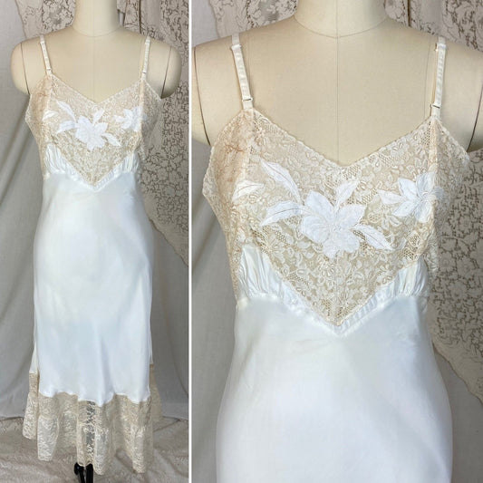 Vintage 1940's Slip | Pearly White Rayon Satin with Warm Nude Cotton Lace & Floral Appliques | Size S, M | Perlcrest -Never Worn - Daggers & Dames