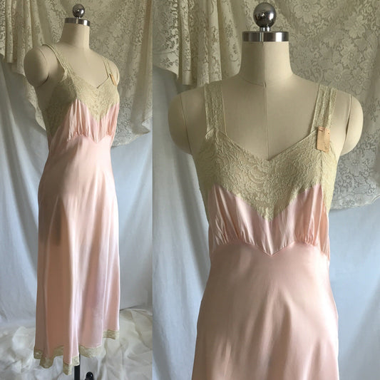 Vintage 1940's Slip | Rose Gold Pink Rayon Satin with Ecru Lace Trim |Size S, M - Daggers & Dames