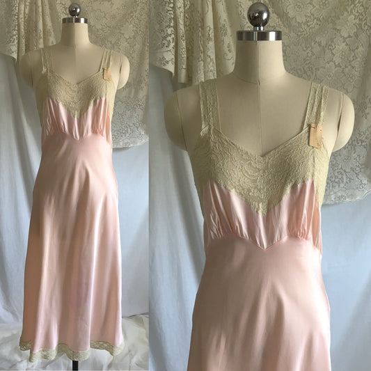 Vintage 1940's Slip | Rose Gold Pink Rayon Satin with Ecru Lace Trim |Size S, M - Daggers & Dames