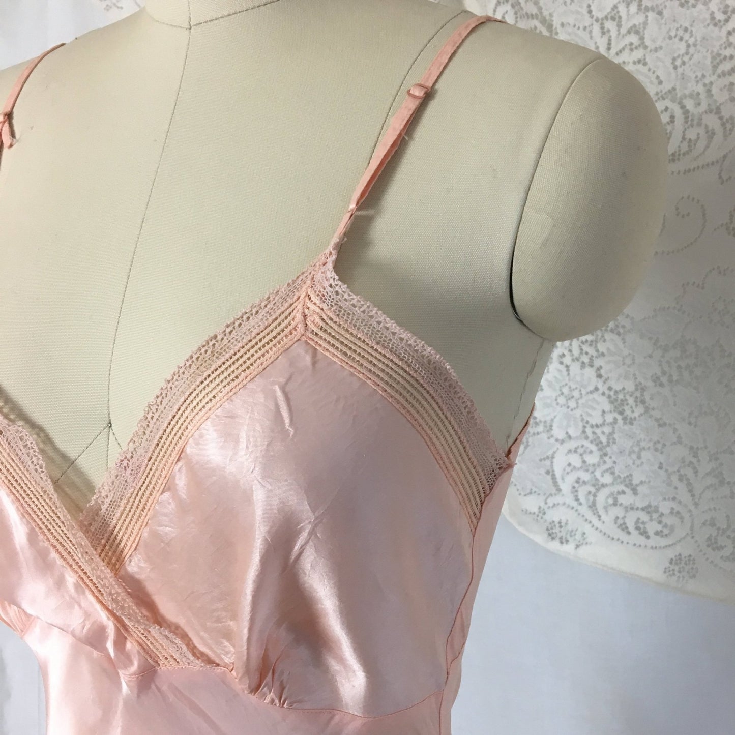 Vintage 1940's Slip | Size XS | Light Rose Pink Silky Rayon Satin with Entredeux Stitching | Movie Star - Daggers & Dames
