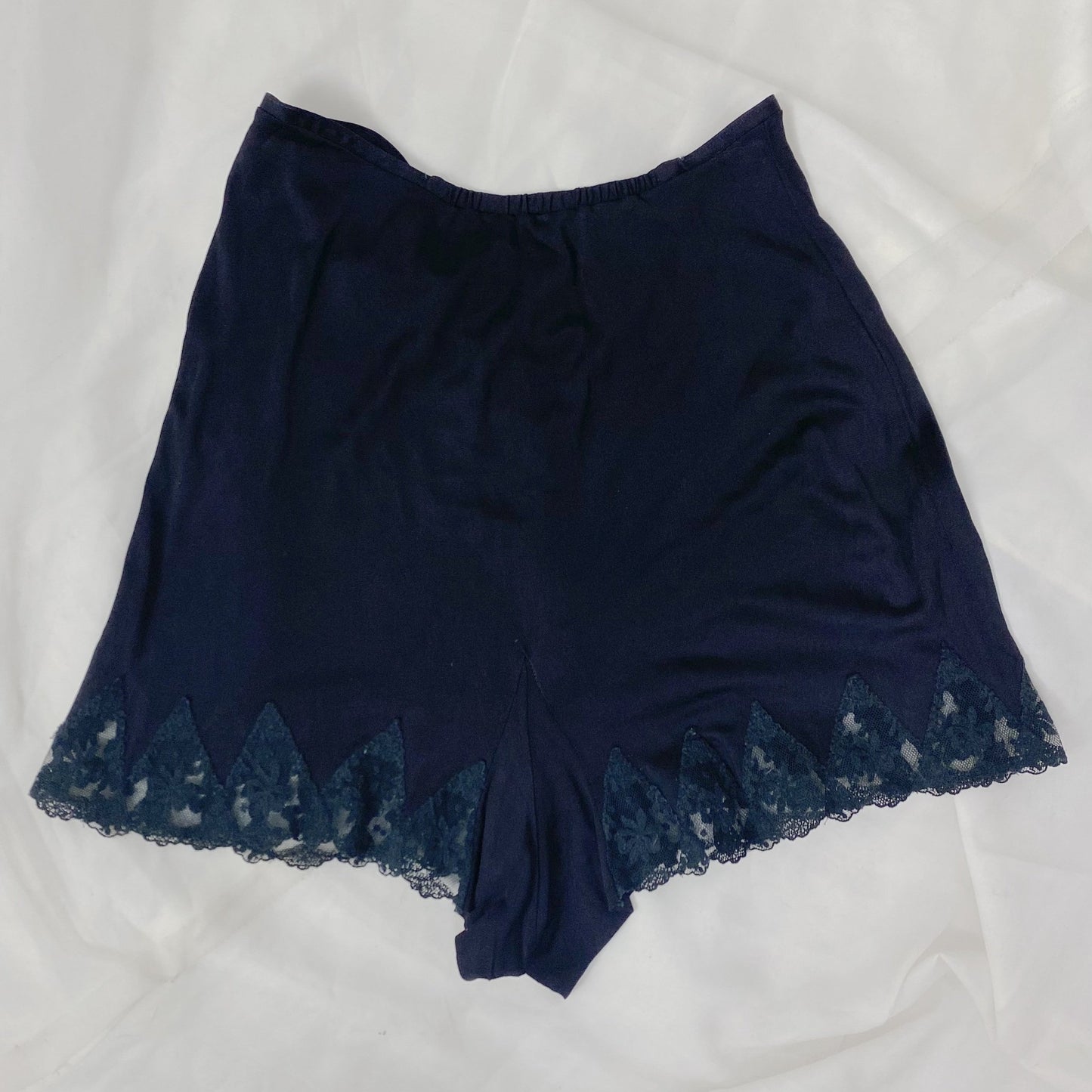 Vintage 1940's Tap Pants | Inky Black Rayon Knit with Lace | Size XS | Vanity Fair - Daggers & Dames