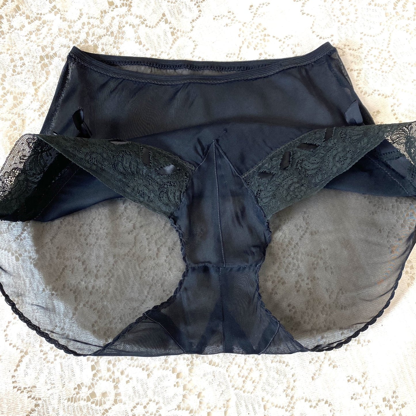 Vintage 1940's Tap Pants | Sheer Black Rayon Chiffon with Lace & Satin Ribbon Bows| Size XS Never Worn - Daggers & Dames