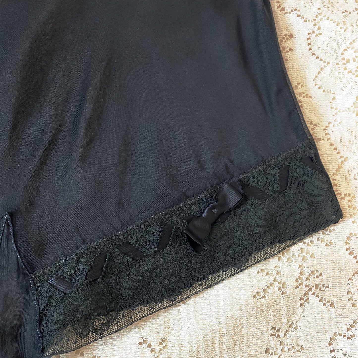 Vintage 1940's Tap Pants | Sheer Black Rayon Chiffon with Lace & Satin Ribbon Bows| Size XS Never Worn - Daggers & Dames