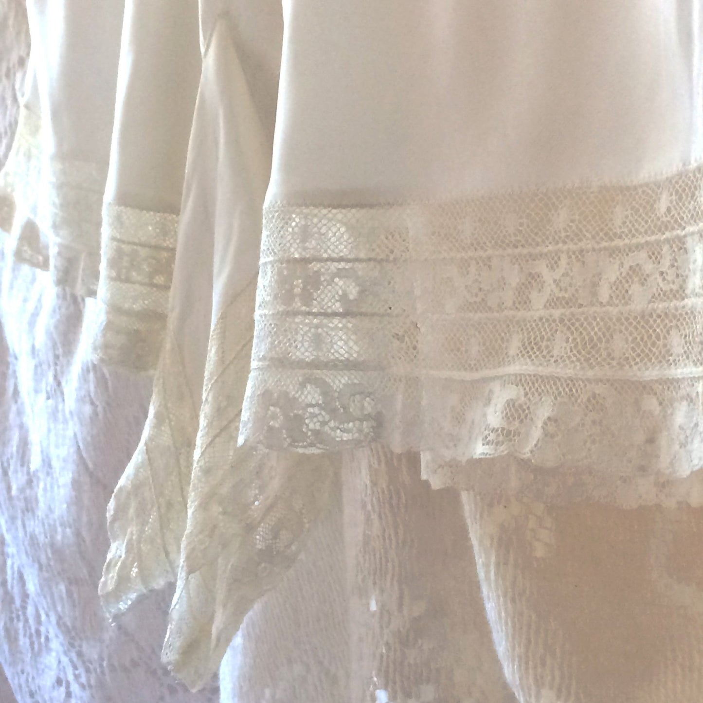 Vintage 1940's White Tap Pants by Trillium - Daggers & Dames